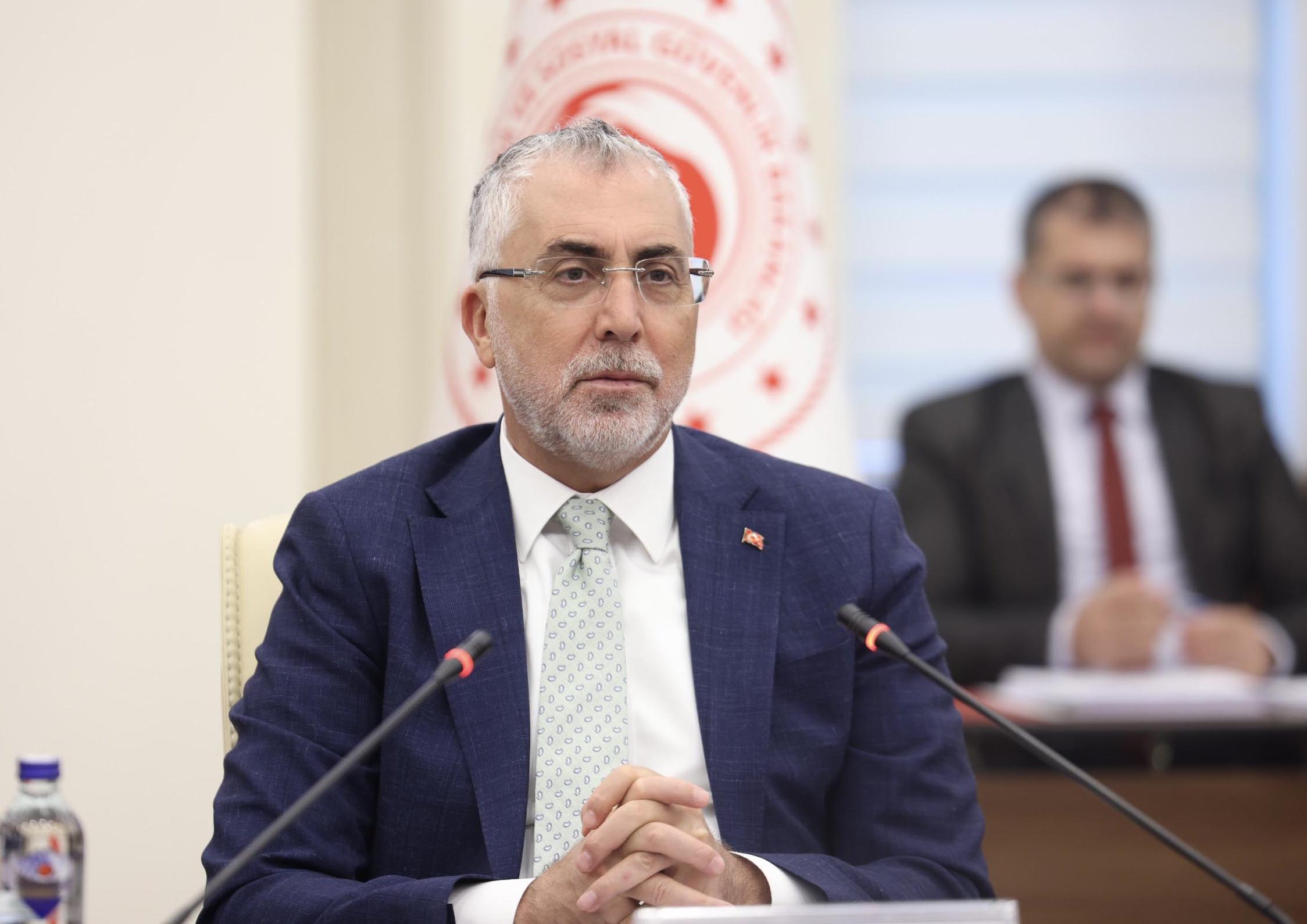 Bakan Vedat Işıkhan, Eğitim ve Bilim Hizmetleri Kolu ile Toplu Sözleşme Görüşmelerini Gerçekleştirdi